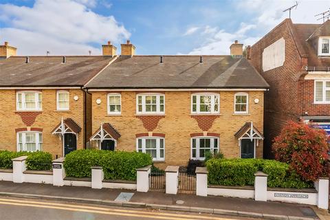 STATION APPROACH, EAST HORSLEY, KT24 3 bed house for sale