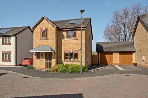 Jubilee Close, Torrington EX38 3 bed detached house for sale