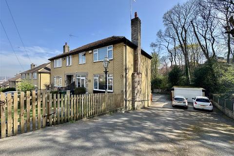 Newsome Road, Newsome, Huddersfield... 3 bed semi