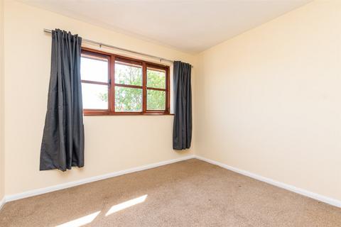 Farley Road, Gravesend DA12 1 bed maisonette for sale