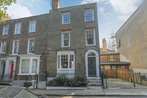 Hawley Square, Margate, CT9 4 bed end of terrace house for sale