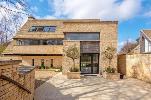 Talbot Square, Stow On The Wold, GL54 5 bed detached house for sale