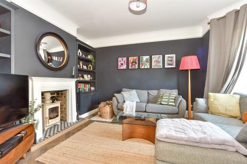 Well Street, Ryde, Isle of Wight 3 bed semi