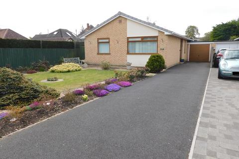 Dukesfield, Christchurch BH23 2 bed detached bungalow for sale