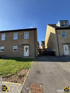 Bretby Avenue, Ossett, West... 3 bed semi