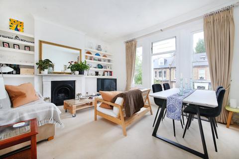 Lysias Road, Nightingale Triangle... 2 bed flat for sale