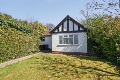 Farleigh Road, Warlingham CR6 2 bed detached bungalow for sale