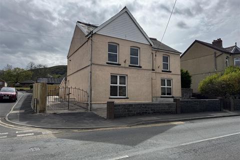 Cwmamman Road, Glanamman, Ammanford 4 bed detached house for sale