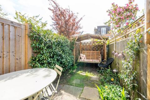 Princes Road, North Kingston... 3 bed flat for sale