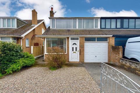 Glencross Place, South Shore FY4 3 bed semi
