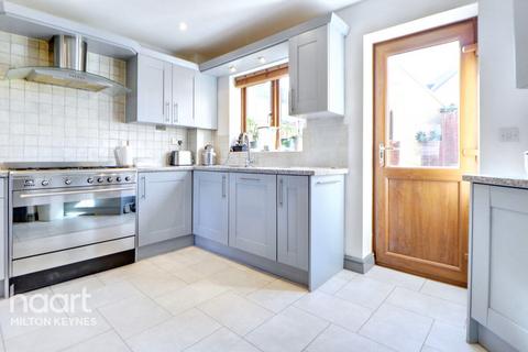 Kelling Way, Broughton 4 bed semi