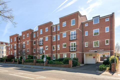 London Road, Gloucestershire GL1 1 bed apartment for sale