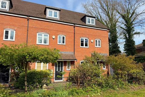 Feldon Way, Stratford