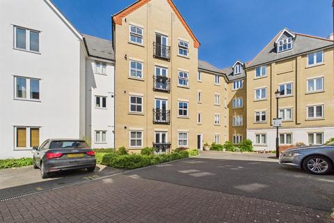 Henry Laver Court, Colchester 2 bed flat for sale