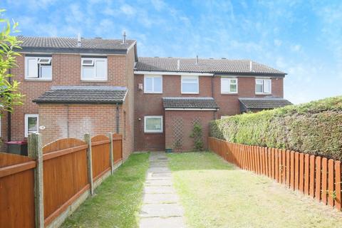 Whitehall Close, Hartshill 3 bed terraced house for sale
