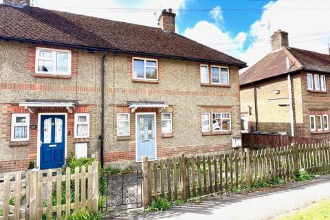 Border Road, Haslemere, GU27 3 bed semi