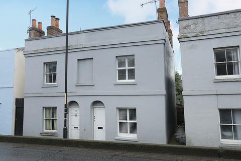 St. Peters Place, Canterbury, Kent, CT1 2 bed semi