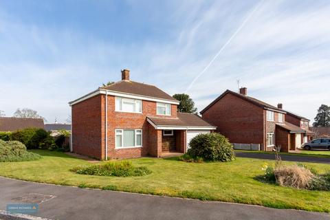 GRANGE CLOSE, WELLINGTON 4 bed detached house for sale