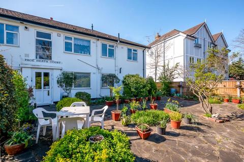 Page Heath Lane, Bickley, Bromley 2 bed apartment for sale