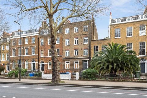 Kennington Park Road, London, SE11 2 bed apartment for sale
