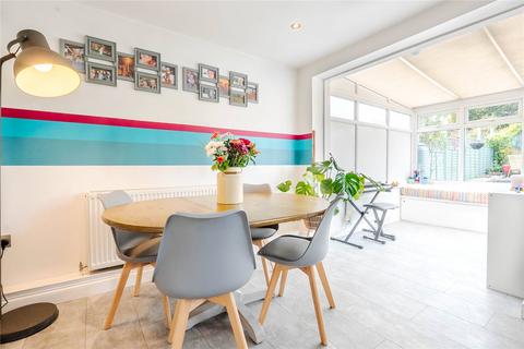 St Catherines Avenue, Milton Keynes MK3 3 bed semi