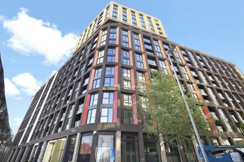 Haines House, London SW11 1 bed flat for sale
