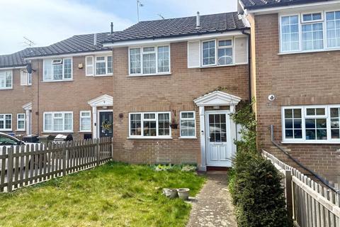 Regalfield Close, Guildford, Surrey, GU2 3 bed terraced house for sale