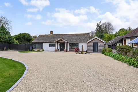 Dauntsey Bridge, Weyhill, Andover 4 bed detached bungalow for sale