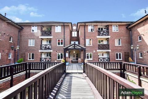 Holden Road, Woodside Park N12 2 bed apartment for sale