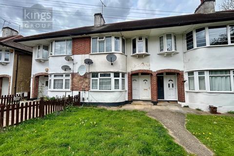 Kingsley Gardens, London 2 bed flat for sale