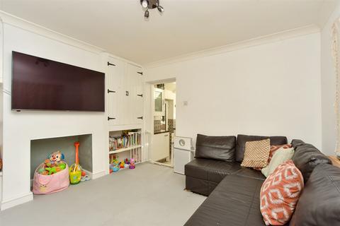 Crown Road, Sittingbourne ME10 2 bed end of terrace house for sale