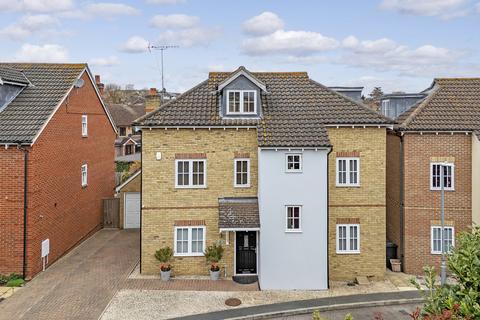 Prower Close, Billericay, CM11 4 bed detached house for sale