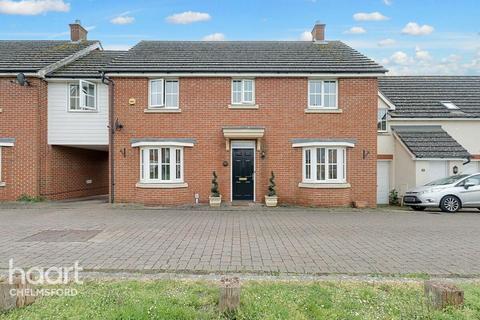 Baden Powell Close, Chelmsford 5 bed link detached house for sale
