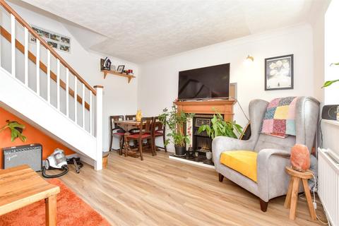 Newbury Close, Folkestone CT20 2 bed end of terrace house for sale