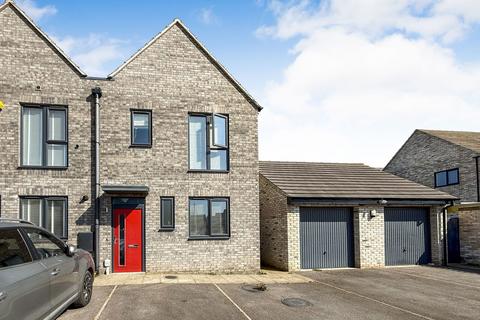 Albermarle Avenue, Hull HU7 2 bed end of terrace house for sale