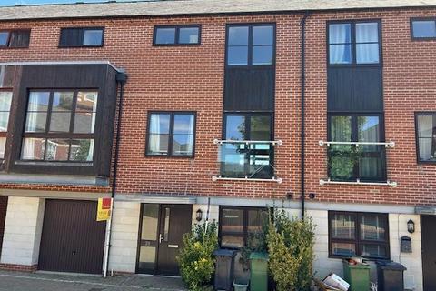 Basingstoke,  Hampshire,  RG24 3 bed terraced house for sale