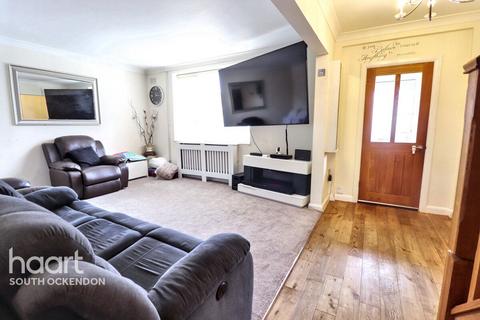 Fortin Way, South Ockendon 3 bed terraced house for sale