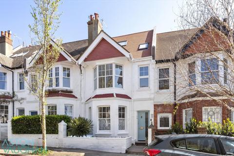 Avondale Road, Hove BN3 3 bed apartment for sale