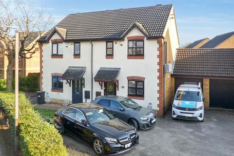 Ealing Chase, Monkston, Milton Keynes 3 bed semi