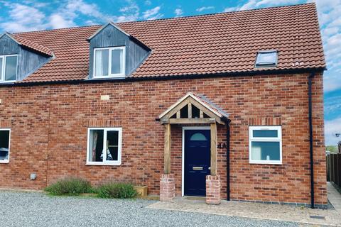 Sedgebrook Road, Allington, NG32 4 bed semi