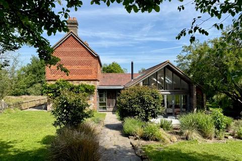 Hartfield TN7 5 bed detached house for sale