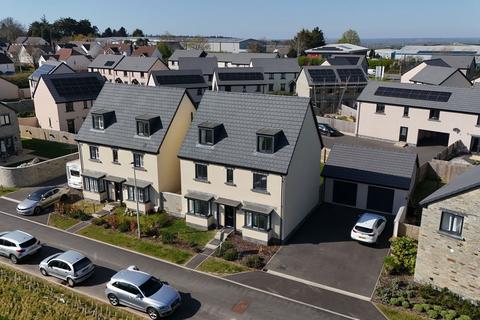 Okehampton EX20 5 bed detached house for sale