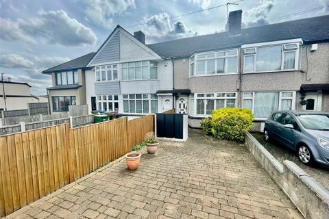 Blackfen Road, Sidcup, Kent, DA15 2 bed terraced house for sale