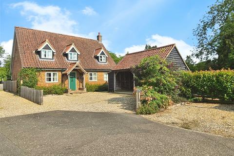 Long Street, Great Ellingham... 3 bed detached house for sale