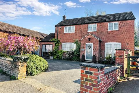 The Turnpike, Halam, Newark 2 bed detached house for sale