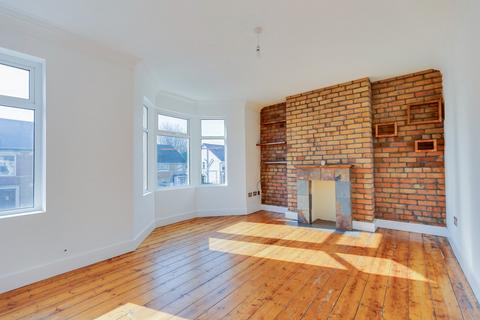 61 Cardiff Road, Dinas Powys, The... 2 bed flat for sale