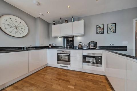Greenwich High Road, Greenwich... 2 bed flat for sale