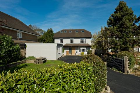Copsem Drive, Esher, Surrey, KT10 5 bed detached house for sale