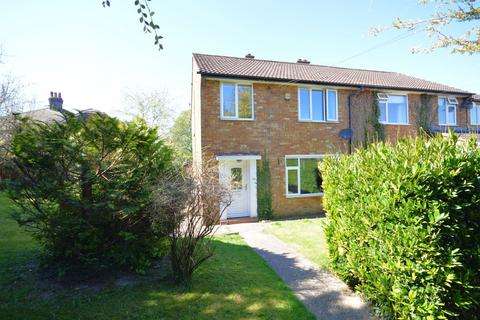 Manor Road, Aylesbury HP22 3 bed semi