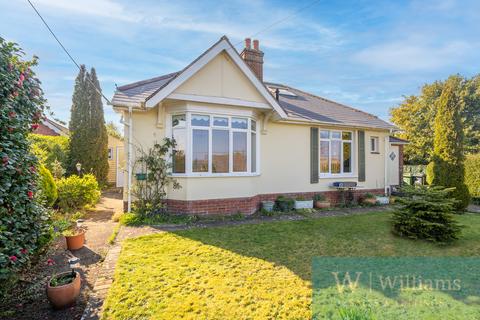 Newnham Road, Ryde, Isle of Wight 2 bed bungalow for sale